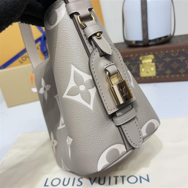 2026120181643942 130